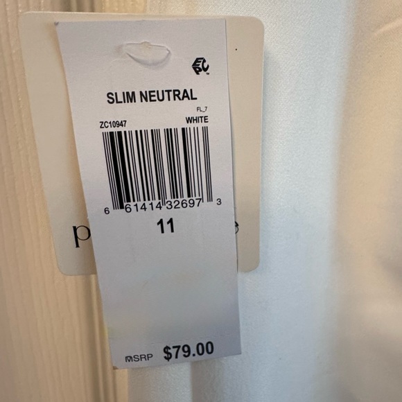 NWT Elegant White Strappy Dress - Picture 8 of 9